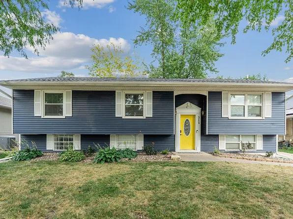 313 NW Stratford Ln, Ankeny, IA 50023