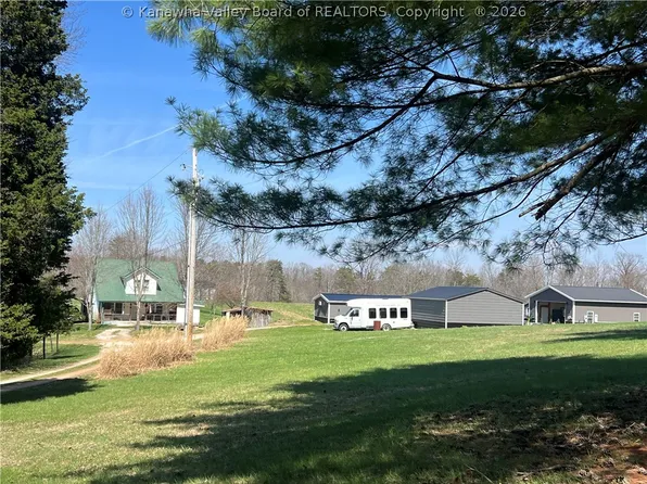 956 Windell Ridge Rd, Ripley, WV 25271