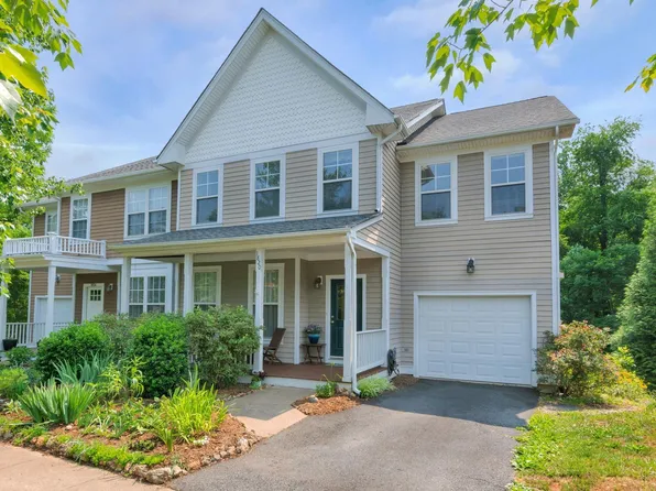 1820 Clay Dr, Crozet, VA 22932