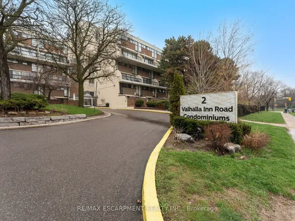 2 Valhalla Inn Rd #308C, Toronto, ON M9B 6C3