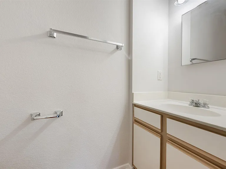 1814 Grassland Dr — Photo 13