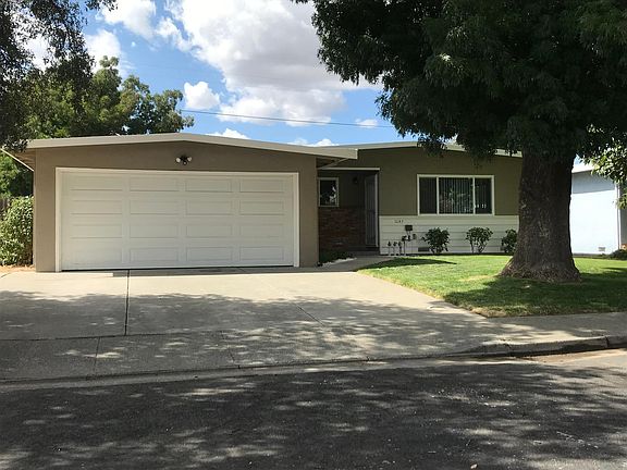 2nd image of 1647 San Diego St
