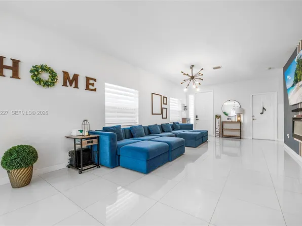 277 SE 31st Ave, Homestead, FL 33033