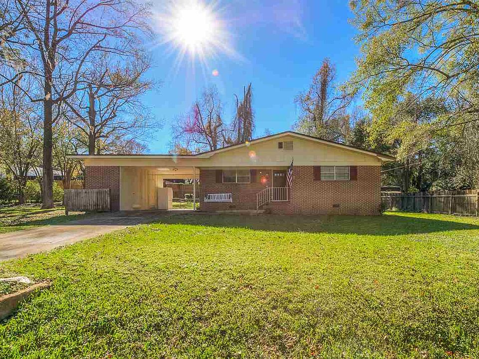 1st image of 2905 Camelliawood Ln