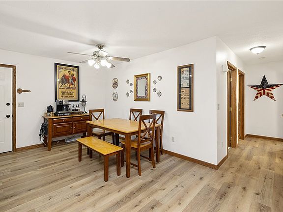 5th image of 910 Farmer Avenue