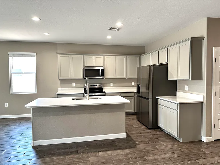 1077 W Tuli Way — Photo 3