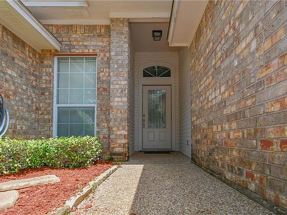 4th image of 2804 Whistler Dr