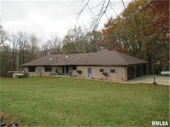 15040 136th St, Maquoketa, IA 52060