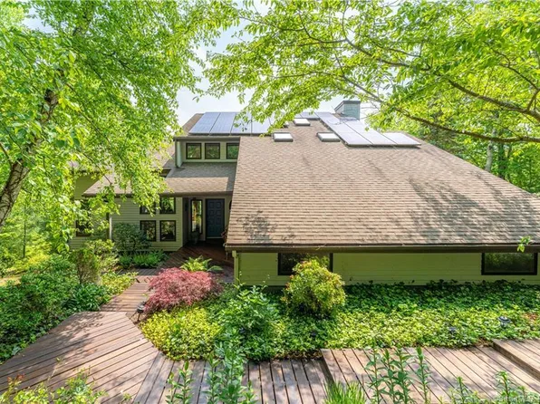 12 Applewood Common, East Lyme, CT 06333
