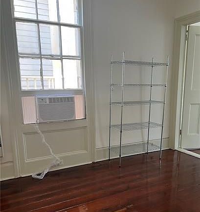 4th image of 1316 Camp St #1/2