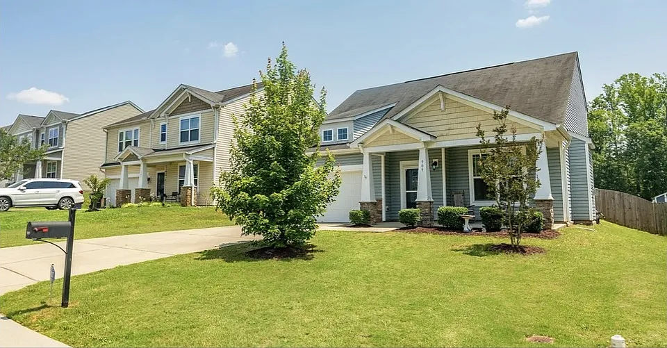 909 Amanda Dr