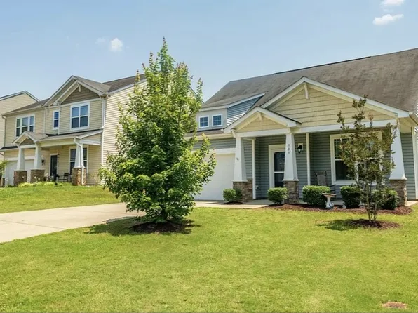 909 Amanda Dr, Sanford, NC 27330