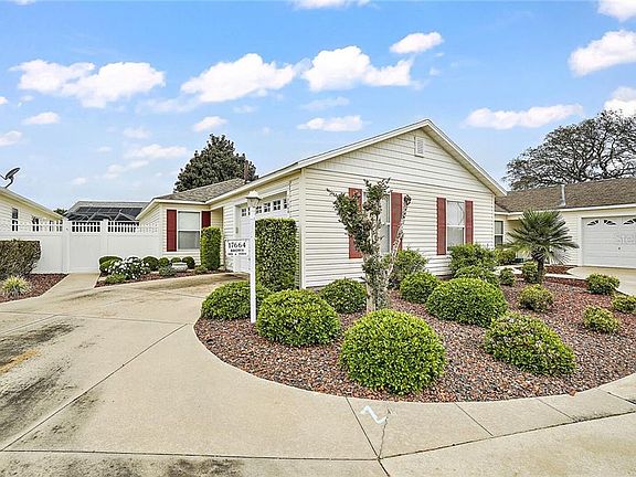 2nd image of 17664 SE 84th Peyton Ct