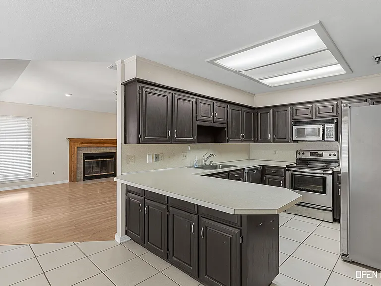 2720 Shepherds Gln — Photo 11