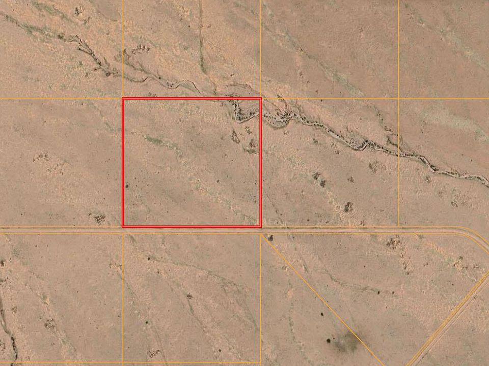 2nd image of 279 Deer Valley Rd