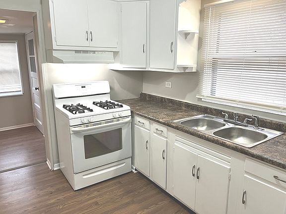5th image of 117 Bellwood Ave