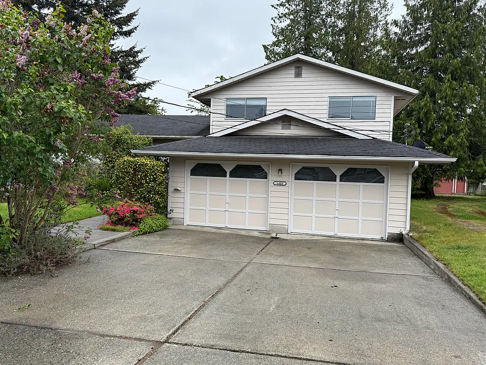 6409 Highland Dr