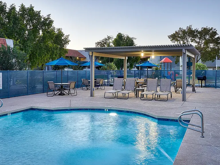 Chandler Meadows Furnished Apartments — Photo 14
