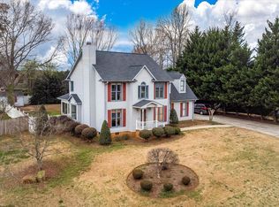 813 Mike Dr, Spartanburg, SC 29303