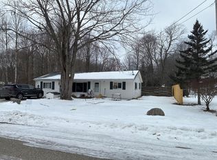 903 Collingwood St, Houghton Lake, MI 48629