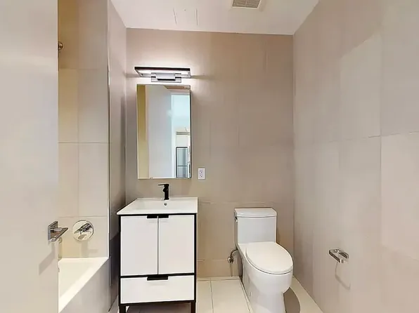 639 East 28th Street image 10 of 15