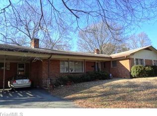 518 Birchwood Dr, High Point, NC 27262