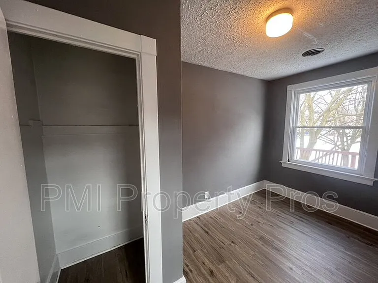2945 N 23rd St — Photo 51