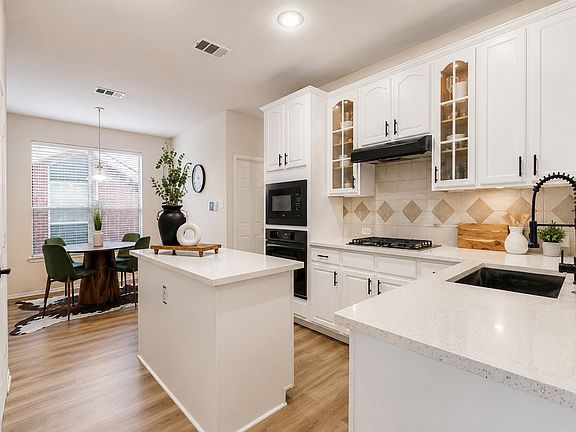 5th image of 3101 Caddo Ln