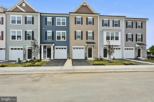 241 Monteith Dr Photo 1