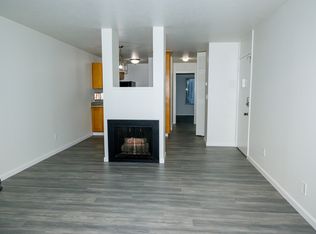 2738 Oak Rd APT 127, Walnut Creek, CA 94597