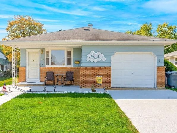 115 Barbados Dr S