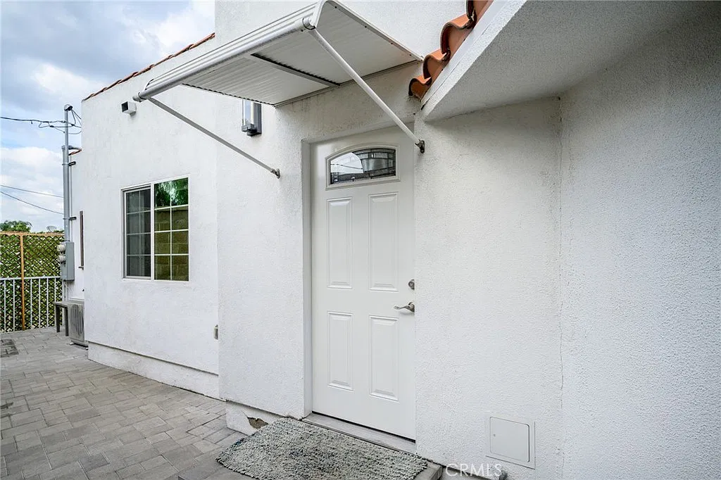 1 bed, 550 sqft, $2,300 — Photo 4