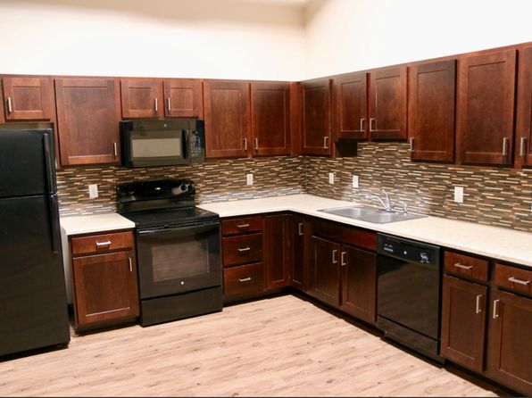 211 1st Ave SE APT 208