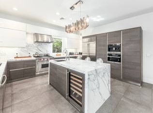 4646 Burnet Ave, Sherman Oaks, CA 91403