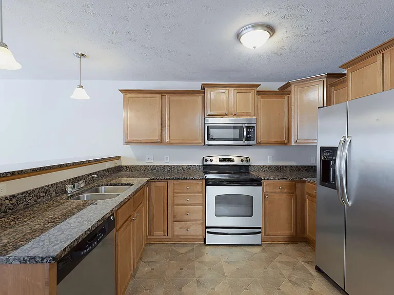 8815 Venice Ln — Photo 13