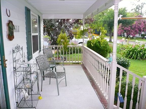 3rd image of 411 San Antonio Blvd