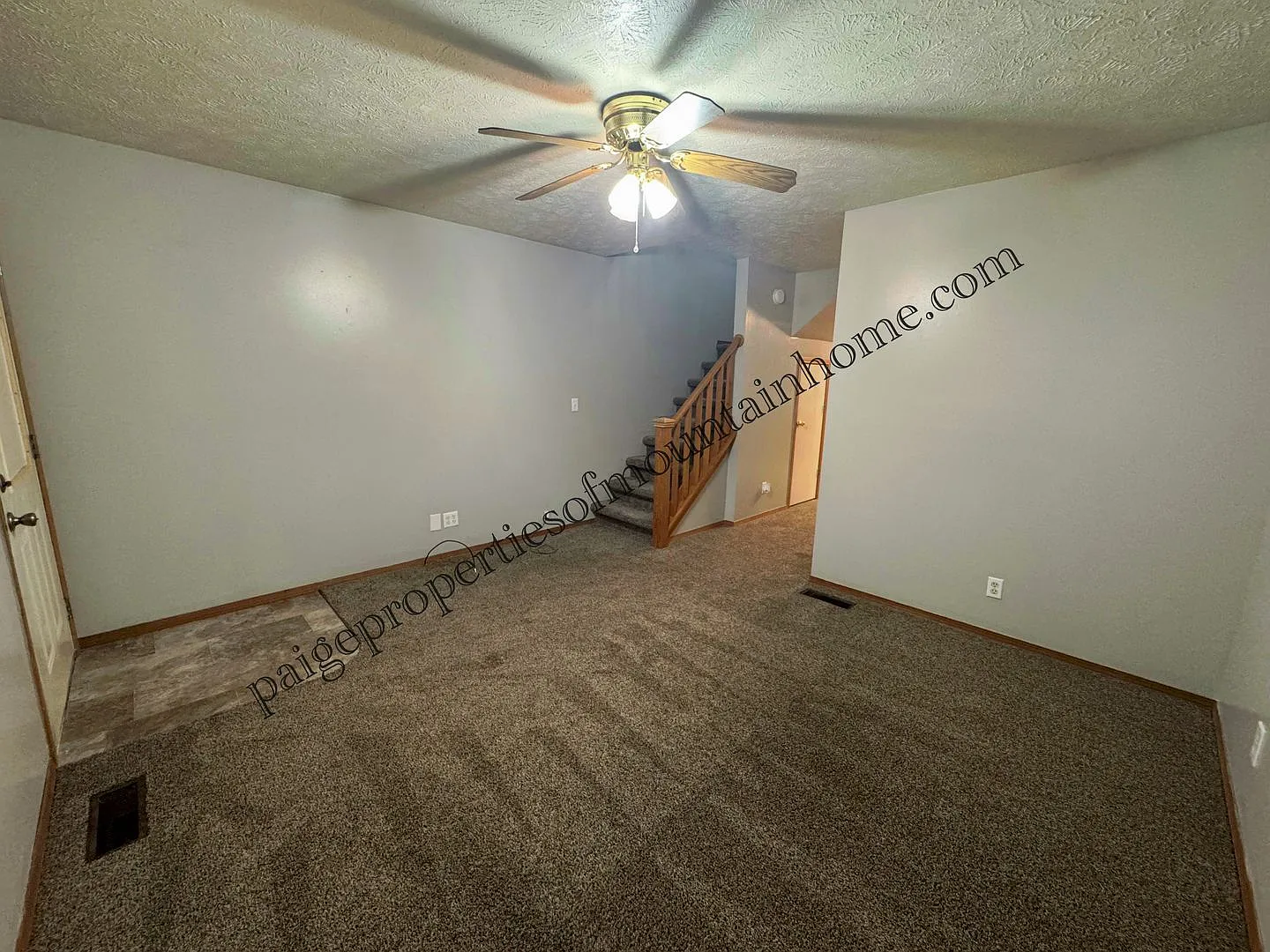 408 S 3rd St. — Photo 2
