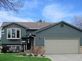 436 N Linwood Ct, Sioux Falls, SD 57103