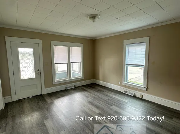 50 W 7th Ave, Oshkosh, WI 54902