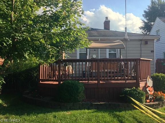 4th image of 9212 Pinegrove Ave
