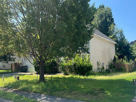 4th image of 580 Lakeridge Ct