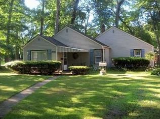 19562 Oakdale Ave, South Bend, IN 46637