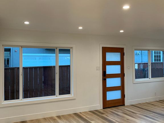 3rd image of 141 N Eldorado St