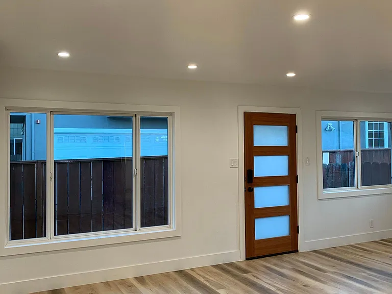 141 N Eldorado St — Photo 3