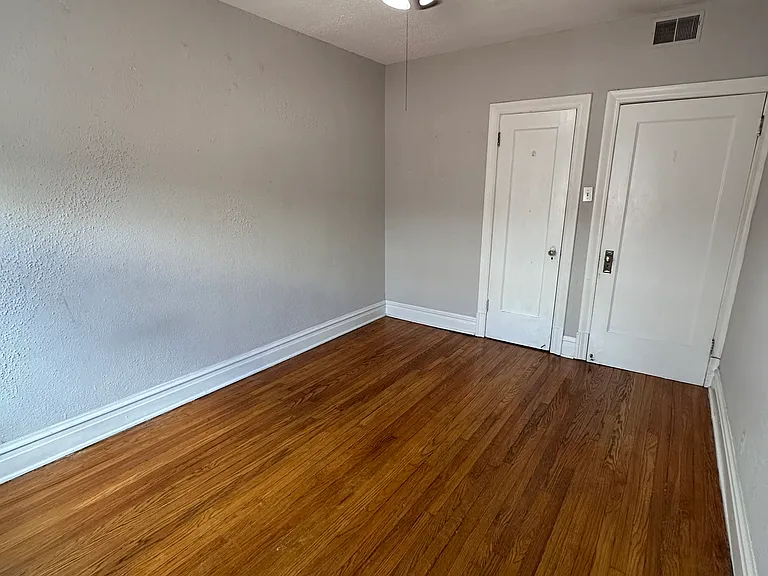 7355 Lindell Blvd #201 — Photo 6
