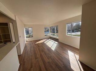 4301 Woodland Park Ave N APT 101, Seattle, WA 98103