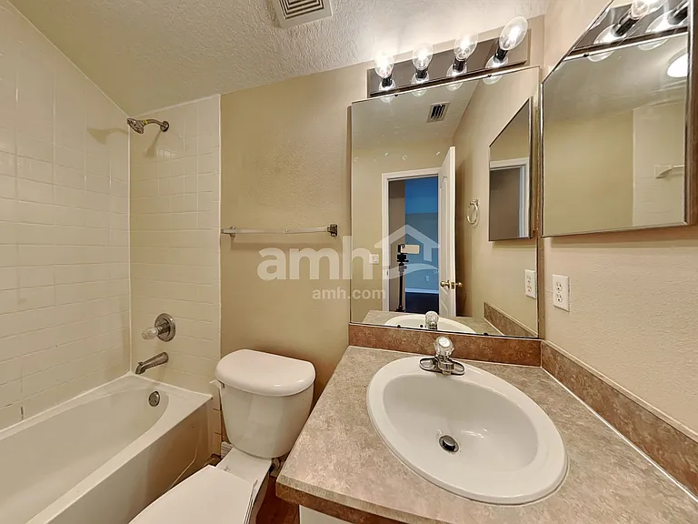 11525 Andy Dr — Photo 16