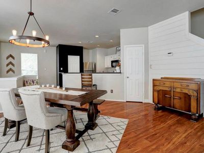 1608 Saint Charles St, Houston, TX, 77003