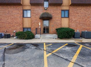 1010 Arlene Ct APT 5, Bloomington, IL 61701