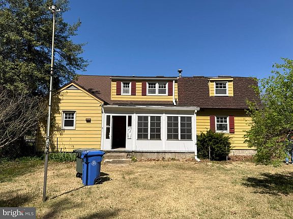 4th image of 300 Pennsylvania Rd